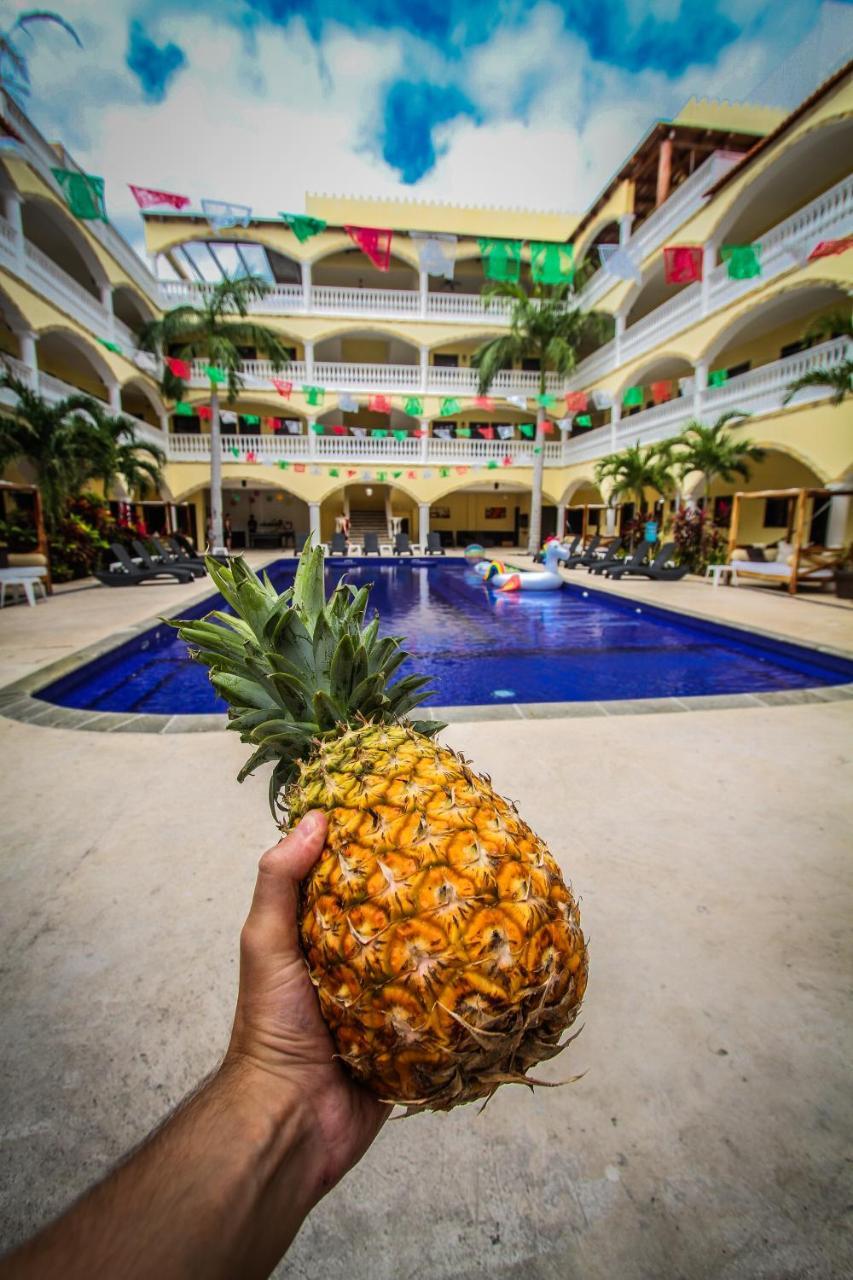 We Playa Hotel Playa del Carmen Exterior foto